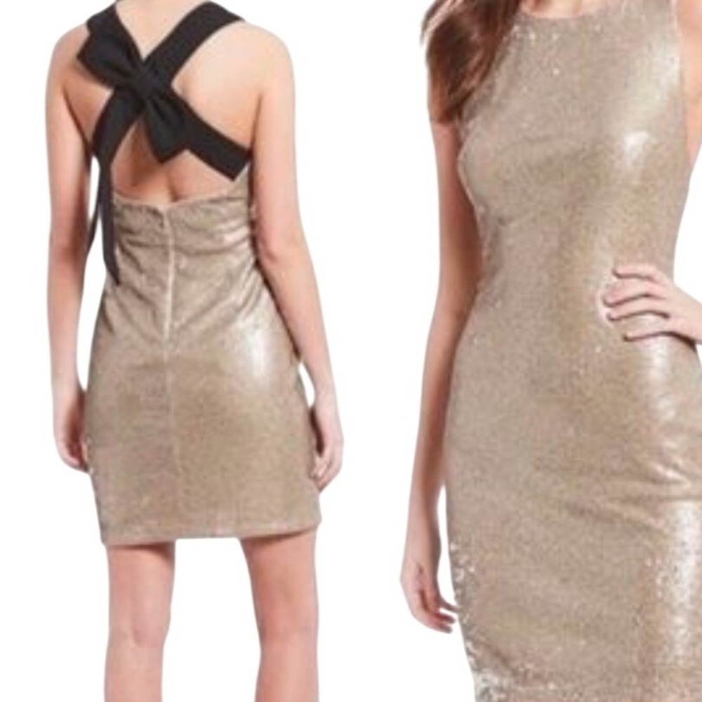 Belle Badgley Mischka Gold Sequin Mini Dress Black Back Bow Size 10 Cocktail